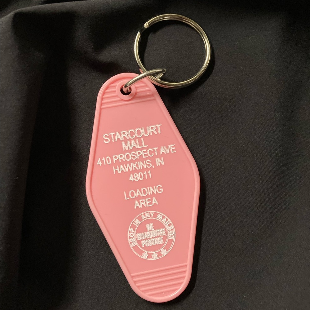 NEW~Starcourt Mall Vintage Pink Motel Key Fob